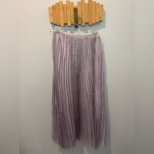 Chic Lavender Pleated Maxi Skirt